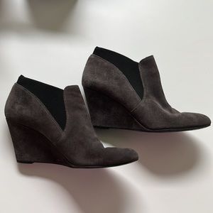 Via Spiga Kenzie Suede Wedge Boots‎